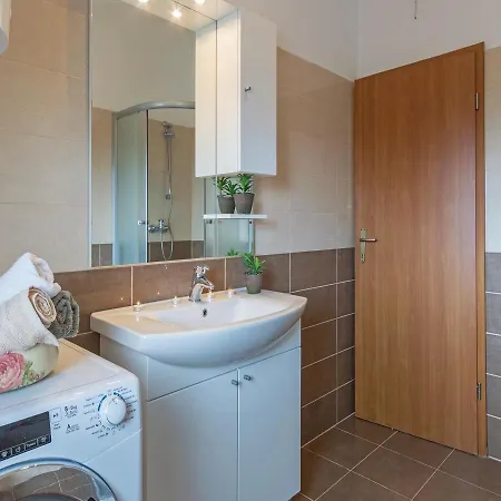 Three-bedroom Holiday In Svetvinčenat