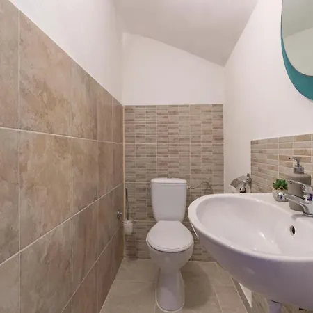 Three-bedroom Holiday In *